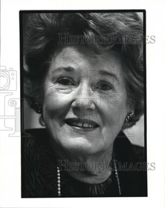Foto de prensa 1987 Gertrude Crain presidenta de Crain Communications - Imagen 1 de 2