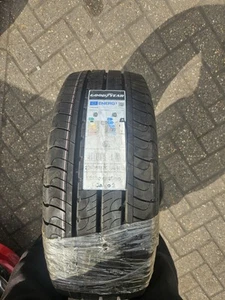 225 55 17c Goodyear Efficient Grip cargo 2 - Picture 1 of 3