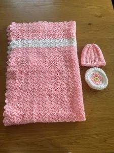 Handmade NEW crochet baby blanket white with pink border Afghan Baptism 33x53 - Picture 1 of 3
