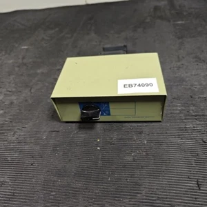 Data Transfer Switch - Used, Scratches, No Accessories - Afbeelding 1 van 9