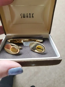 Vintage *SWANK* Cuff Link Tie Tack Wrap-Around Set Gold Tone tigers eye stones - Picture 1 of 5
