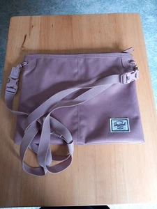 Herschel Small Crossbody Bag Unisex 22cm 27cm Pink/Beige Not Sure Unwanted Gift - Picture 1 of 5