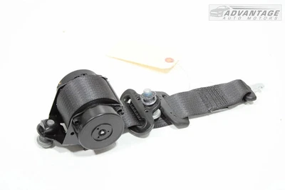 2018-2024 BUICK ENCAVE ЗАДНИЙ 3-Й РЯД ЦЕНТРАЛЬНЫЙ РЕМЕНЬ БЕЗОПАСНОСТИ НА КРЫШЕ ЧЕРНЫЙ ОТ ОРИГИНАЛЬНОГО ПРОИЗВОДИТЕЛЯ - Изображение 1 из 4