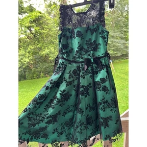 Jona Michelle Dress Green & Black Floral Lace Party Formal Dress Girls Size 10 - Picture 1 of 10