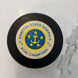 1991 1992 HAMPTON ROADS ADMIRALS ECHL Champions Hockey Puck NHL Back Viceroy - Foto 1 di 5