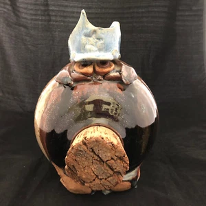 Vintage Sheriff / King Pig Funny Face Stoneware Piggy Bank Cork Stopper Folk Art - Picture 1 of 12