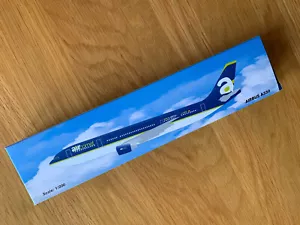 AIR COMET Airlines Airbus A330 Escritorio Modelo 1/200 Avión y Soporte España - Imagen 1 de 9
