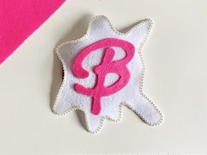 Handmade Barbie Girl Splat Headpiece Hair clip Pink White Costume Fascinator - Picture 1 of 2