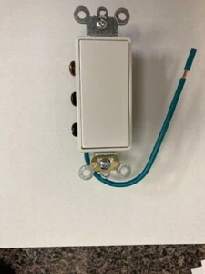 Leviton 5686-2W 15 Ampere, 120/277 Volt, Decora Plus Wippe, zweipolig doppelt - Bild 1 von 1