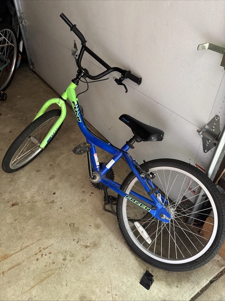 Blue And Green Bike W/ Broken Chain And Ripped Brakes - Image 1 of 1