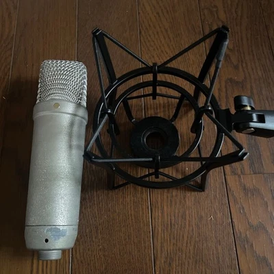 Rode NT1-A Condenser Wired Professional Microphone - Image 1 of 4