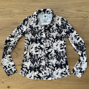 NWT LITA by Ciara Connection Button Down Stretch Shirt Milk London Leaves Print - Picture 1 of 7