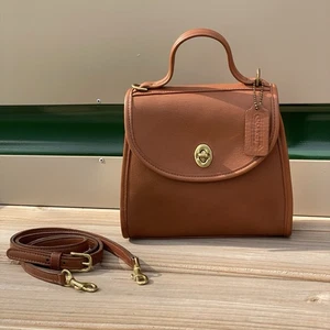 Borsa a tracolla Coach Regina 9985 vintage in pelle marrone inglese con tracolla regolabile - Foto 1 di 22