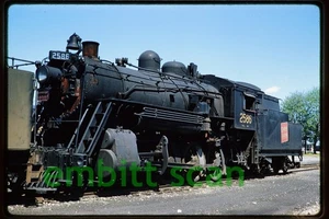 Original Slide, CNR Canadian National 2-8-0 Steam #2586 at Stratford ON, 1959 - Picture 1 of 2