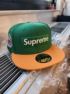 Supreme New Era Fitted Spring Training 2022 - Bild 1 von 1