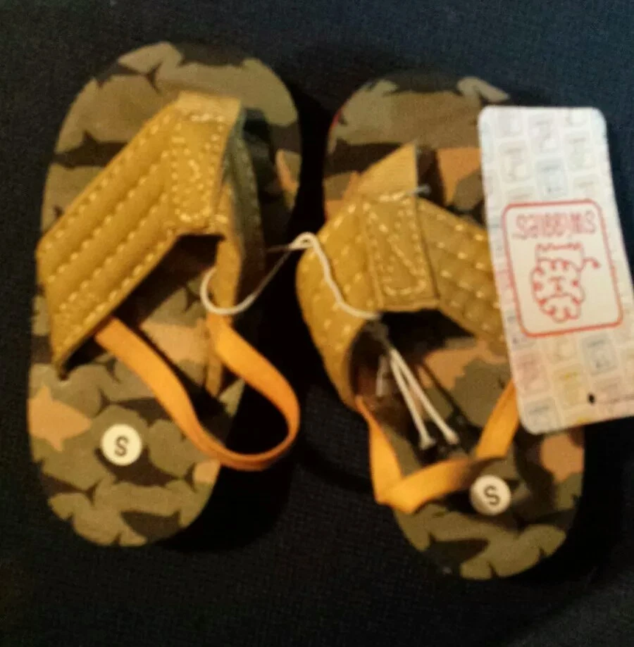 Chanclas Swiggles camufladas pequeñas para niños pequeños nuevas con etiquetas Foto 1 de 1