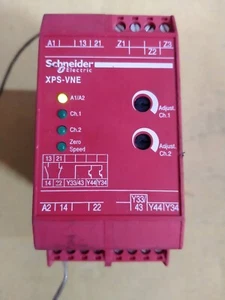Schneider electric XPSVNE1142P Motor power supply 24VDC 1.5A - Picture 1 of 10