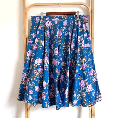 HELLBUNNY Azul Púrpura Floral Algodón Corte Circular Falda Acampanada Talla UK18 2XL Foto 1 de 4