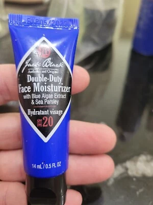 JACK BLACK Crema hidratante facial de doble función, FPS 20 protector solar, 0,5 oz., 14 ml, NUEVO Foto 1 de 2