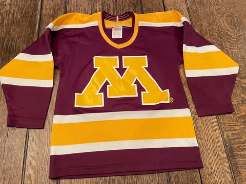 vintage MINNESOTA GOLDEN GOPHERS boys S/M maroon CCM hockey jersey Made In USA Cover
