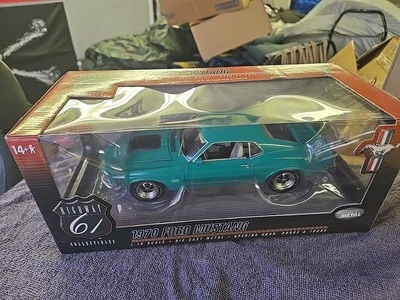 Ford Mustang 1970 Highway 61 Collectibles ¡¡Nuevo en caja!! Escala 1:18 Foto 1 de 4