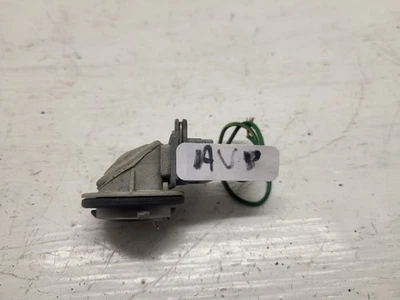 Douille porte ampoule clignotant avant passager pour citroën saxo essence 2000 - Photo 1/4