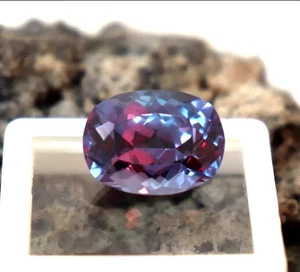Alexandrite 9 Carat Natural | Cushion Cut | Loose Earthmined Color Change Gem - Picture 1 of 10