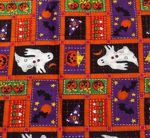 Tela de coser de algodón con temática de Halloween con fantasmas y calabazas - Imagen 1 de 4