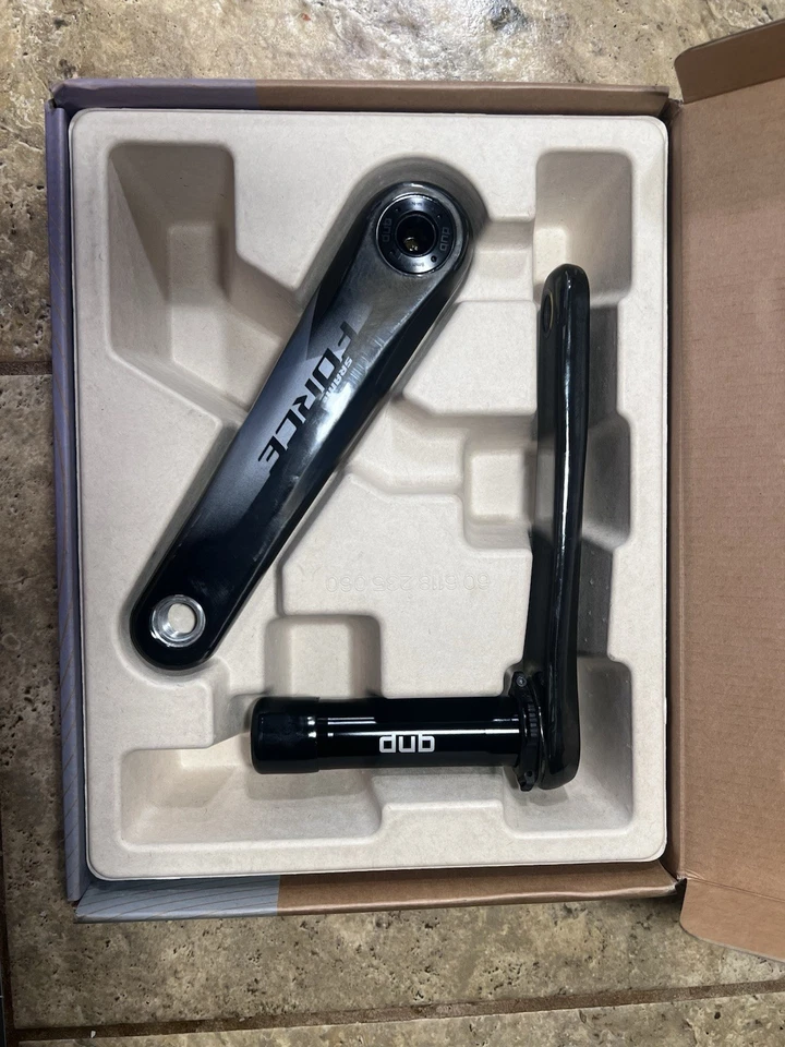 SRAM Force Carbon Crankset 175MM DUB - Image 1 of 4