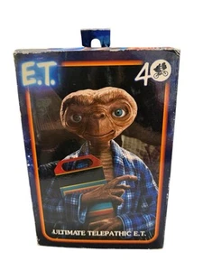 NECA: E.T. 40th Anniversary - Ultimate Telepathic ET Figur BESCHÄDIGTE BOX NEU Lesen - Bild 1 von 8