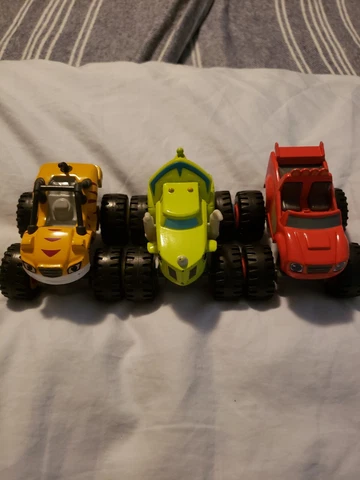 Blaze And The Monster Machines Lot of 3  Blaze, Stripes, and Zeg Mattel 2014 Cover