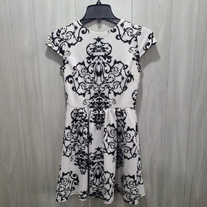 B. Darlin White And Black Mesh Back Short Dress Size 1/2 Night Out Feminine - Picture 1 of 9