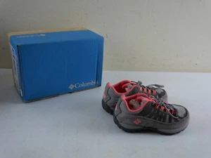 COLUMBIA Children's 8 M Peakfreak Enduro Gray Suede Hiking Shoes, NEW $60 - Picture 1 of 7