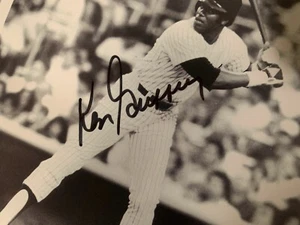 Ken Griffey Sr Autographed 8 x 10 New York Yankees baseball Photograph - Picture 1 of 2