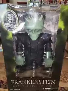Mezco 18" Frankenstein Monster Scale Action Figure Toy Figurine Model - Picture 1 of 13
