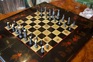 Vintage handgedrechseltes Horn Schach & Backgammon Chequers Entwürfe Set Made in Vietnam - Bild 1 von 24