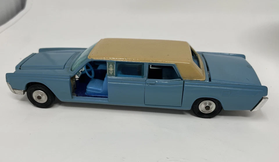 Vtg Corgi Toy Lincoln Continental Great Britian Diecast Lehmann Peterson Blue - Image 1 of 4
