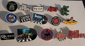 Surtido Clásico Hard Punk Música Rock Alternativa Sombrero/Solapa Prendedores Broches - Imagen 1 de 16