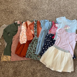 4T girls bundle (mostly dresses) - Picture 1 of 10