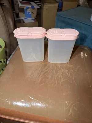 2 Pink Lid Shaker Containers For spices - Image 1 of 2