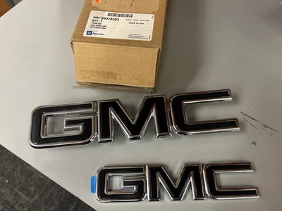 GMC Acadia 2018-2019 kit emblema negro delantero y trasero genuino OEM 84378383 Foto 1 de 3