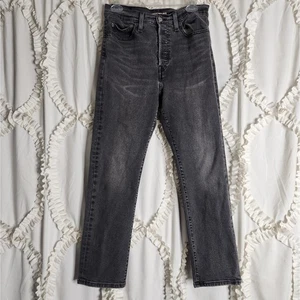 Pantalones de mezclilla Levi’s Button Fly Wedgie calce recto lavado oscuro negros talla 31 X 28 - Imagen 1 de 6
