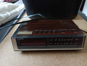 Cosmo Am/Fm Electric Clock Radio Parts Only Not Working - Picture 1 of 5