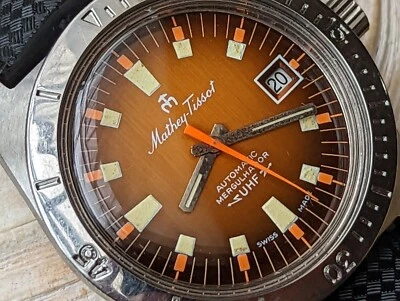 Buzo vintage Mathey-Tissot Mergulhador UHF 20 ATM con ETA 2784 Mvmt, funciona lento Foto 1 de 4