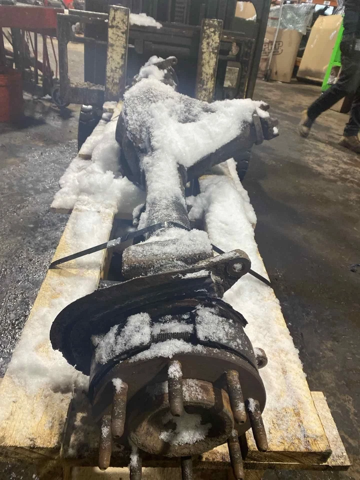 Conjunto eje trasero chevy express 3500 06 07 08 09 Foto 1 de 2