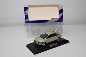B42 1:43 MINICHAMPS VOLVO S40 MET. SCATOLA RIVENDITORE CHAMPAGNE NUOVA CON SC... - Foto 1 di 20