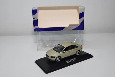 B42 1:43 MINICHAMPS VOLVO S40 MET. SCATOLA RIVENDITORE CHAMPAGNE NUOVA CON SC... - Immagine 1 di 4