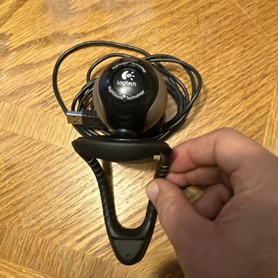 Logitech Quickcam STX RightLight RightSound Technology Model V-UBK45 USB Webcam - Image 1 of 4