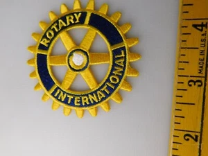ROTARY CLUB INTERNATIONAL VINTAGE PATCH SERVICE ORGANIZATION CLUB  LOGO R - Picture 1 of 3
