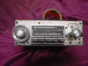 Oldsmobile Cutlass 1970 to 1972 Factory AM/FM Radio - Bild 1 von 3